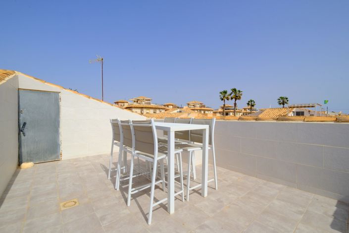 Image No.17-2 Bed Bungalow for sale