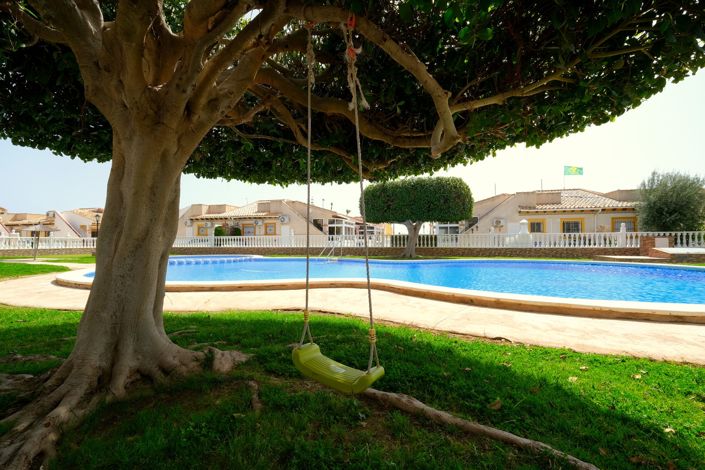 Image No.28-2 Bed Bungalow for sale