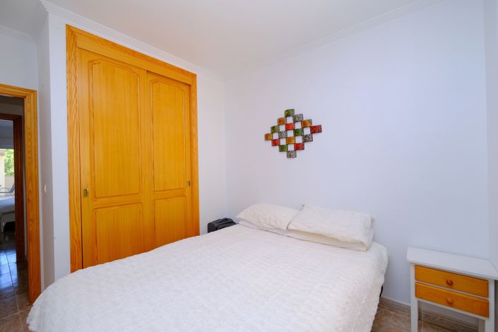 Image No.14-2 Bed Property for sale