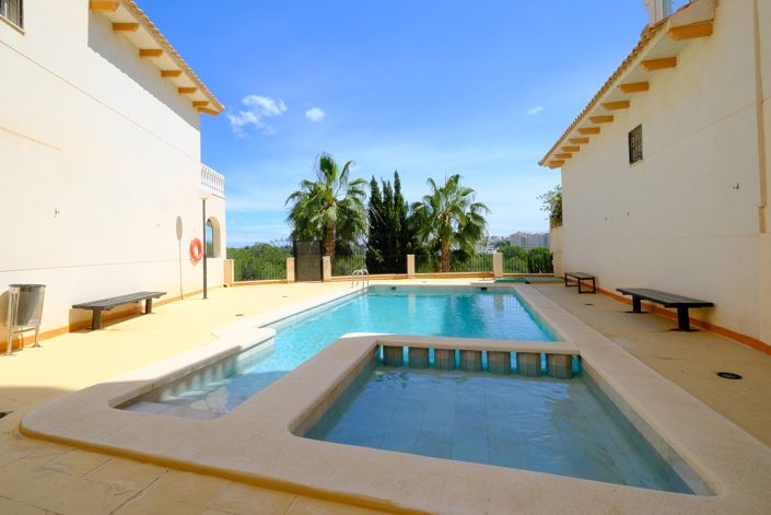 Image No.19-2 Bed Property for sale