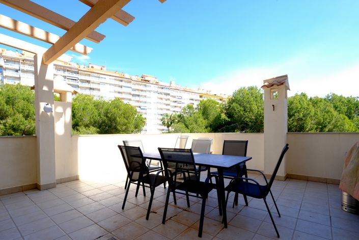 Image No.9-2 Bed Property for sale