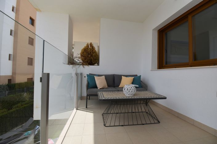 Image No.17-2 Bed Property for sale