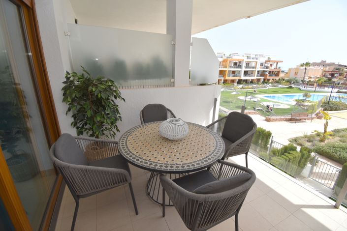 Image No.18-2 Bed Property for sale