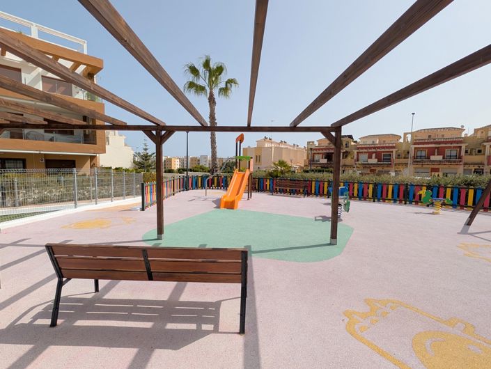 Image No.20-2 Bed Property for sale