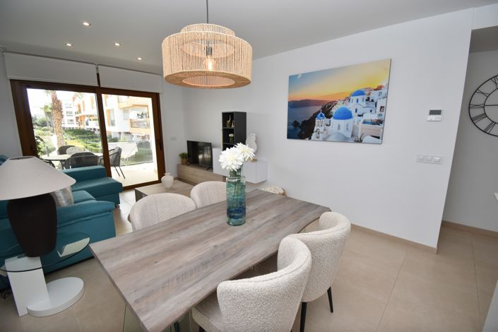 Image No.8-2 Bed Property for sale