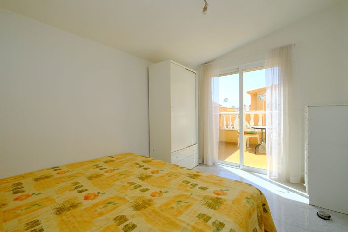 Image No.17-3 Bed Villa for sale