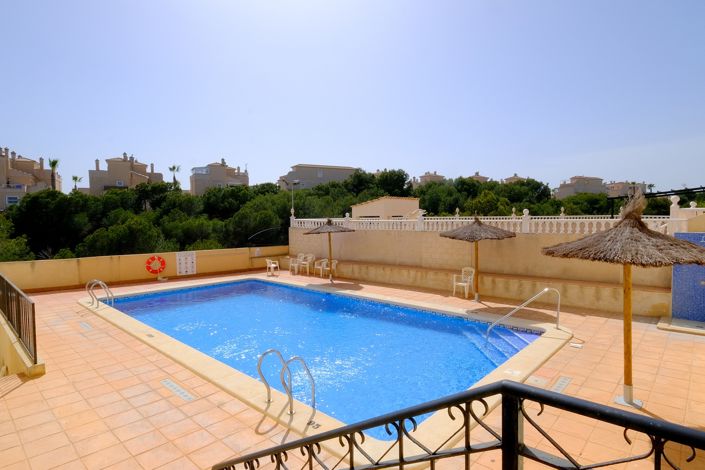 Image No.2-3 Bed Villa for sale