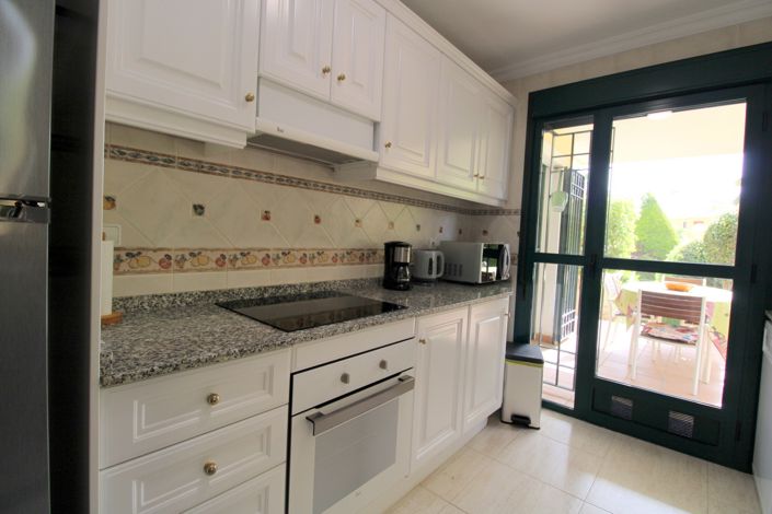 Image No.12-2 Bed Property for sale