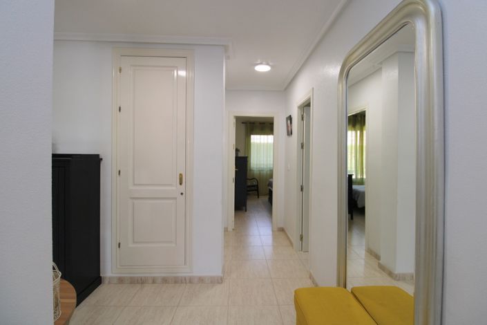 Image No.7-2 Bed Property for sale