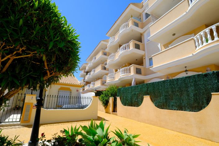 Image No.2-1 Bed Property for sale