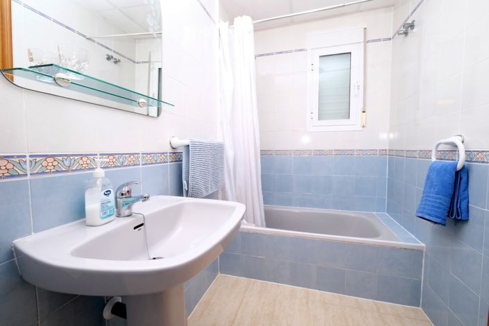 Image No.11-2 Bed Apartment for sale