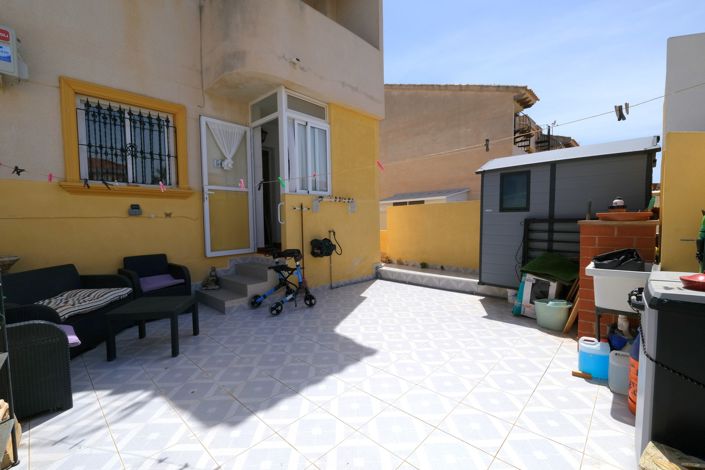 Image No.11-2 Bed Property for sale