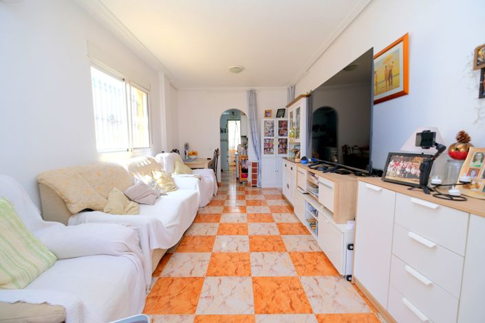 Image No.4-2 Bed Property for sale