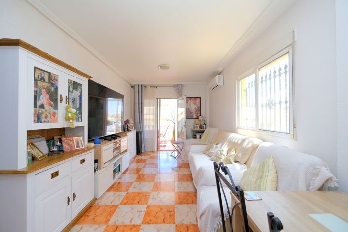 Image No.5-2 Bed Property for sale