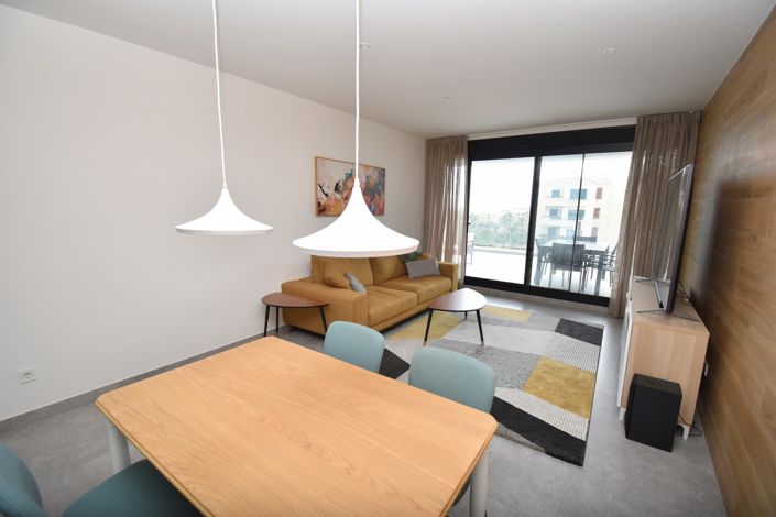 Image No.11-2 Bed Apartment for sale