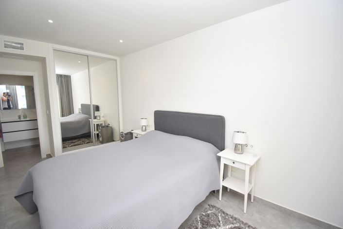 Image No.15-2 Bed Apartment for sale