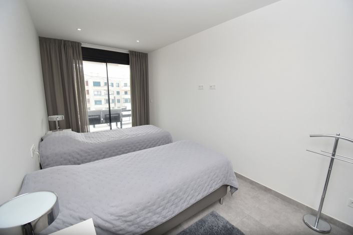 Image No.17-2 Bed Apartment for sale