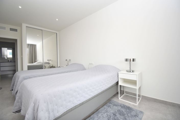 Image No.19-2 Bed Apartment for sale