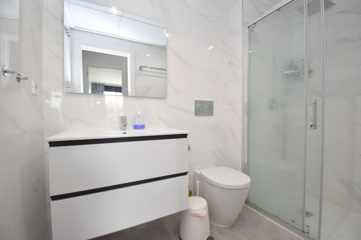 Image No.20-2 Bed Apartment for sale