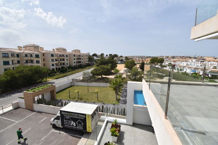 Image No.24-2 Bed Apartment for sale