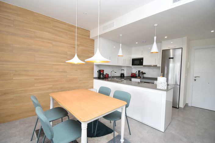 Image No.4-2 Bed Apartment for sale