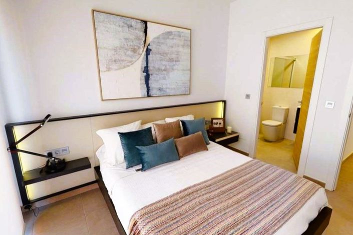 Image No.13-3 Bed Property for sale