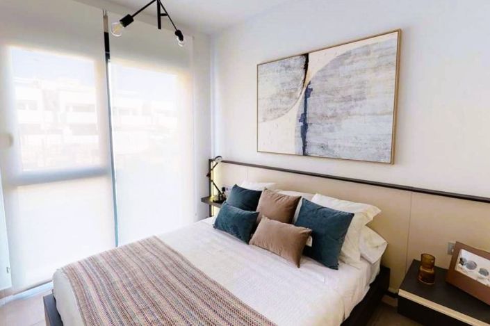 Image No.4-3 Bed Property for sale