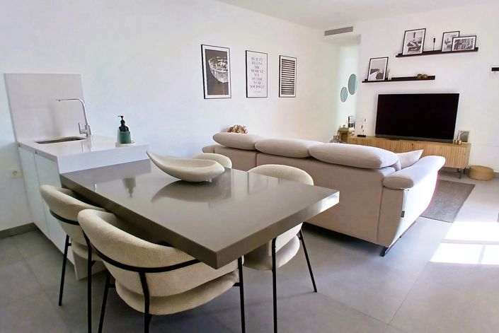 Image No.6-3 Bed Villa for sale