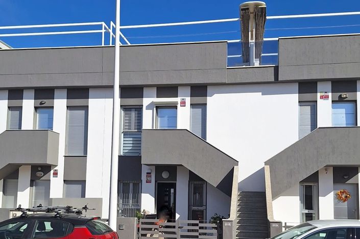 Image No.26-2 Bed Property for sale