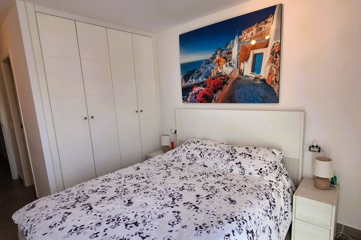 Image No.4-2 Bed Property for sale