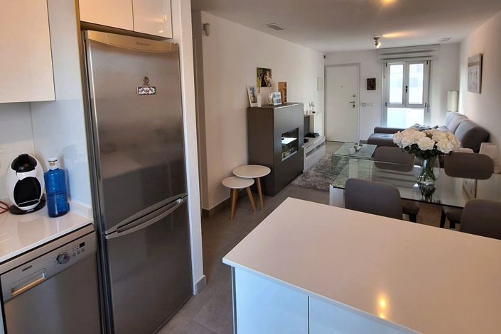 Image No.8-2 Bed Property for sale