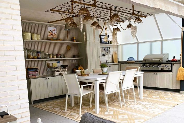 Image No.15-3 Bed Property for sale