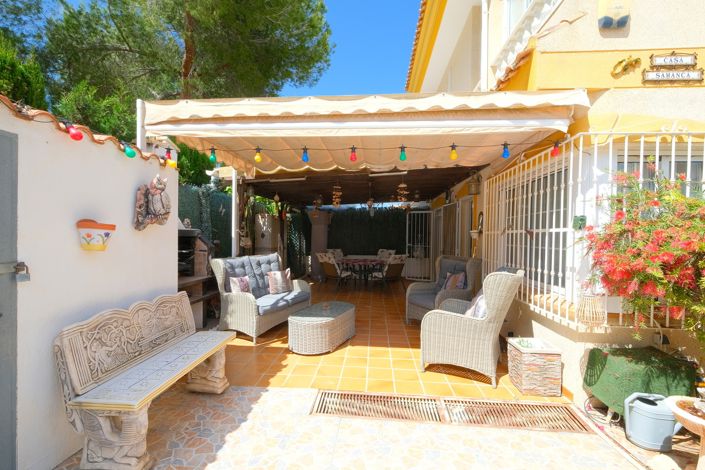 Image No.20-3 Bed Townhouse for sale