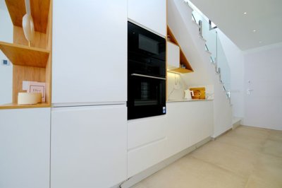 mh28243dscf5568