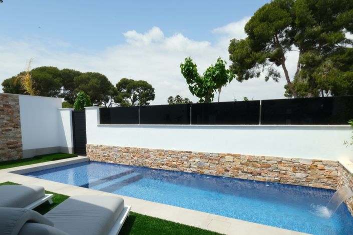 Image No.33-3 Bed Villa for sale