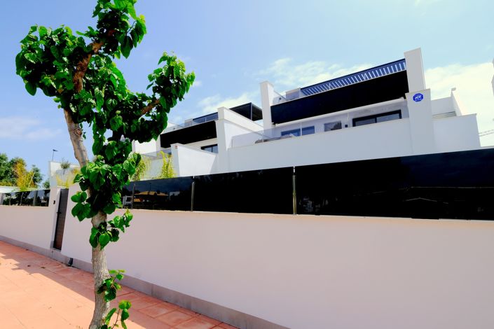 Image No.35-3 Bed Villa for sale