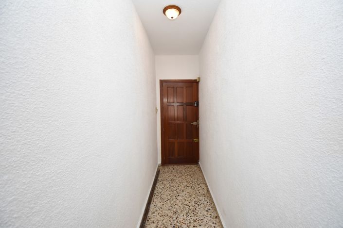 Image No.11-2 Bed Property for sale