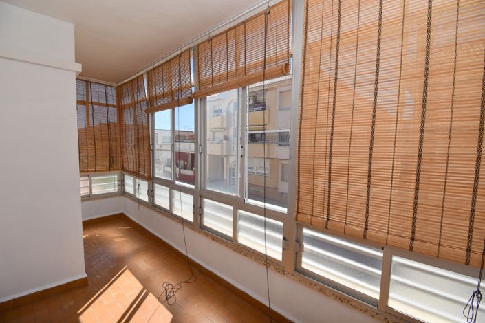 Image No.18-2 Bed Property for sale