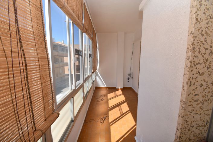 Image No.19-2 Bed Property for sale