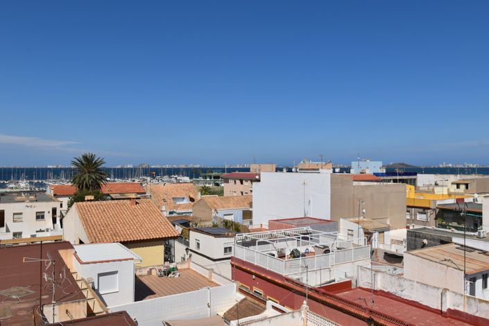 Image No.21-2 Bed Property for sale