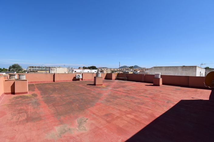 Image No.23-2 Bed Property for sale