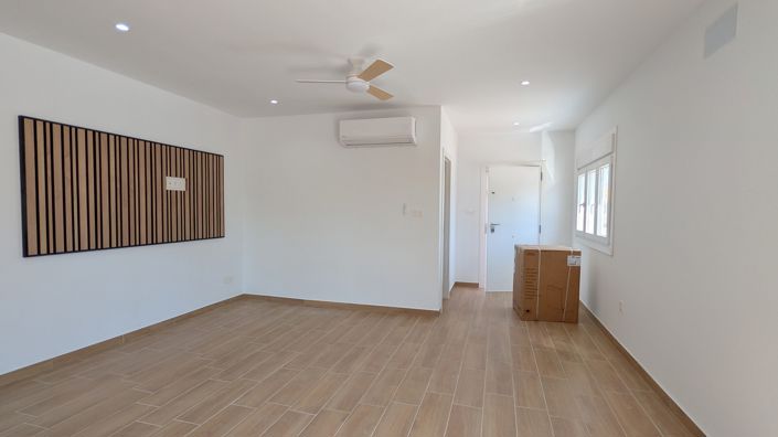 Image No.5-2 Bed Property for sale