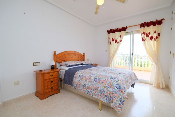 Image No.13-3 Bed Villa for sale