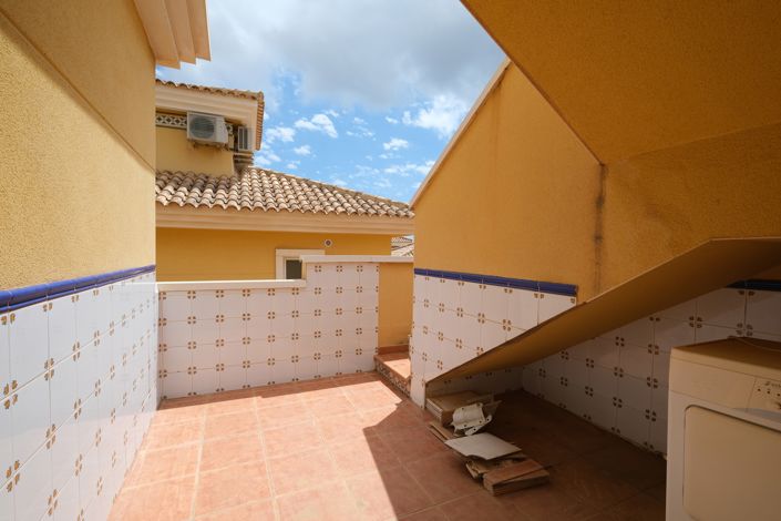 Image No.18-3 Bed Villa for sale