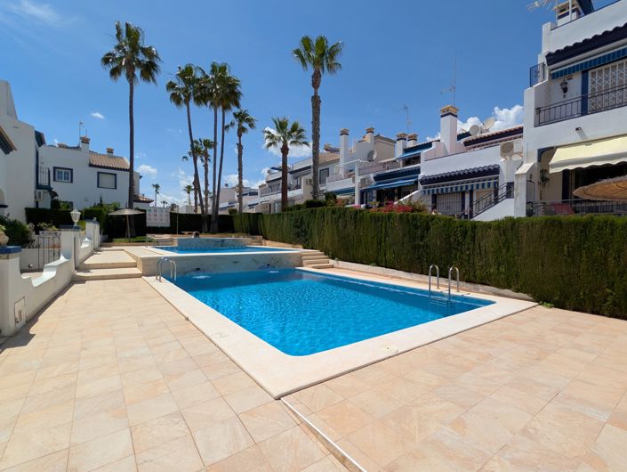 Image No.2-2 Bed Property for sale