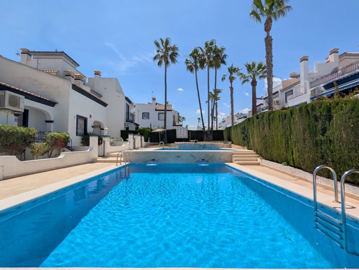 Image No.27-2 Bed Property for sale