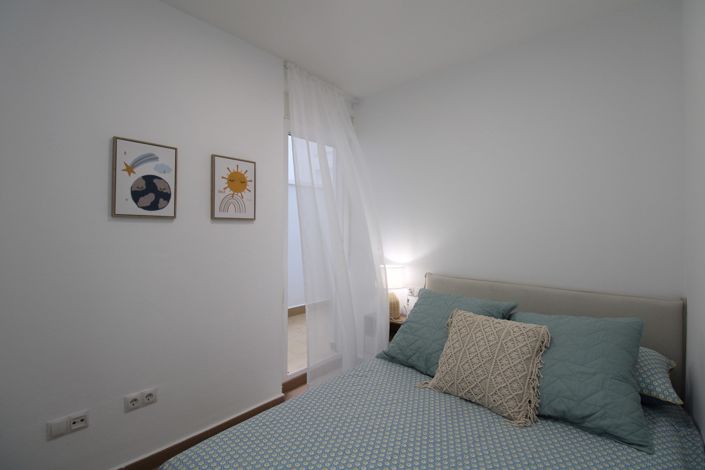 Image No.12-2 Bed Apartment for sale