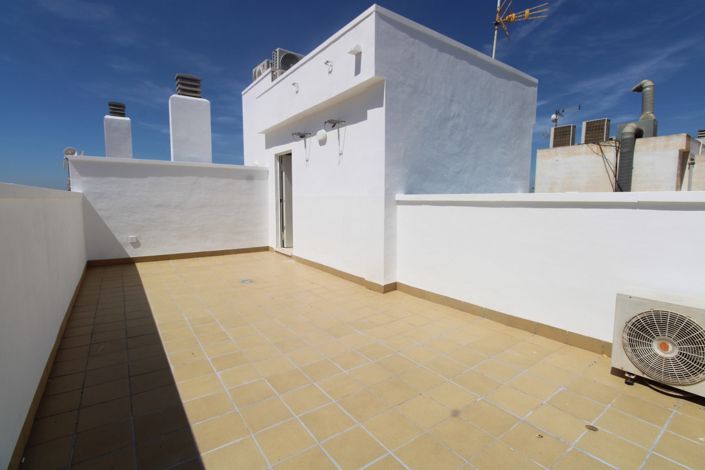 Image No.19-2 Bed Apartment for sale
