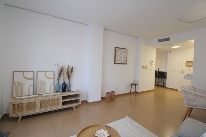 Image No.8-2 Bed Apartment for sale