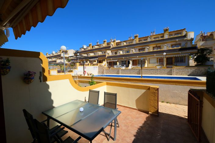 Image No.19-3 Bed Townhouse for sale